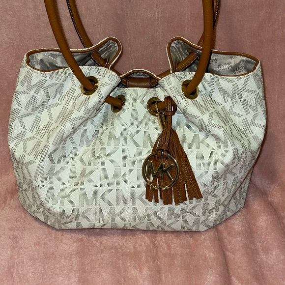 MICHAEL KORS Large Gathered Tote - Picture 2 of 12
